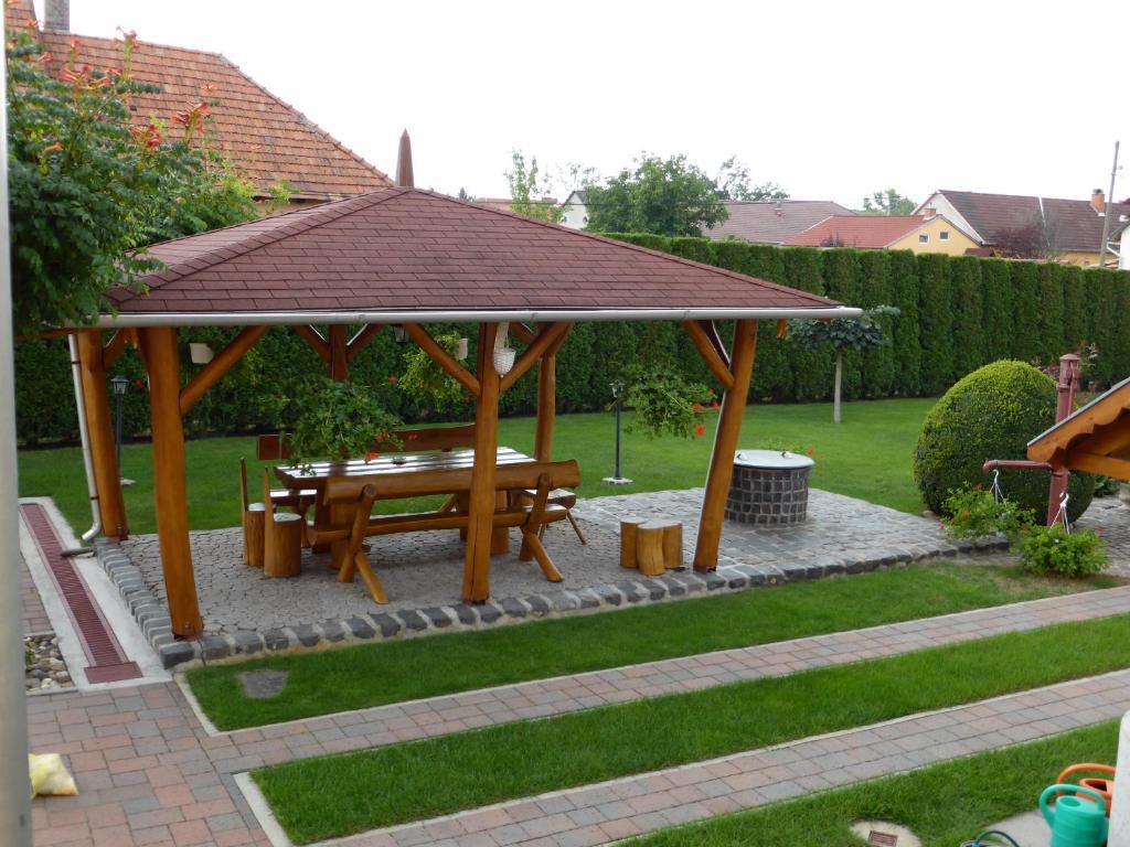 Napfény Apartman és Vendégház Egerszalók Exterior foto