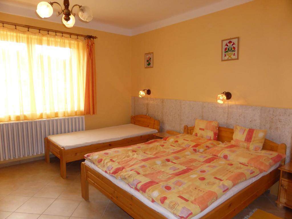 Napfény Apartman és Vendégház Egerszalók Habitación foto
