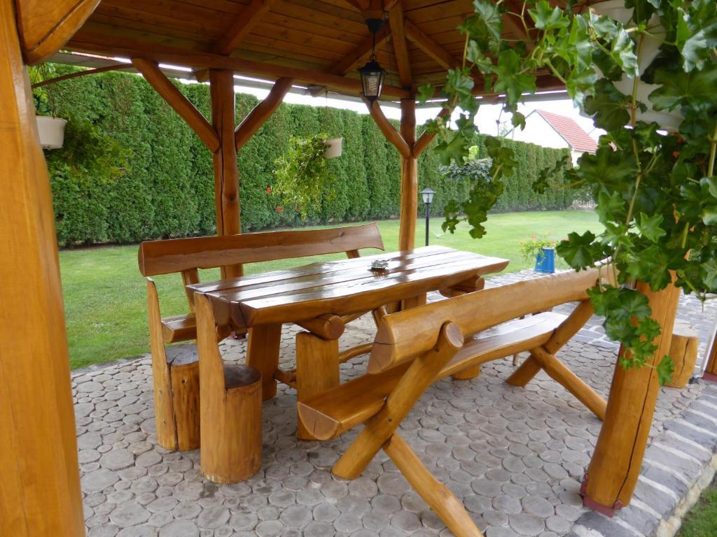 Napfény Apartman és Vendégház Egerszalók Exterior foto
