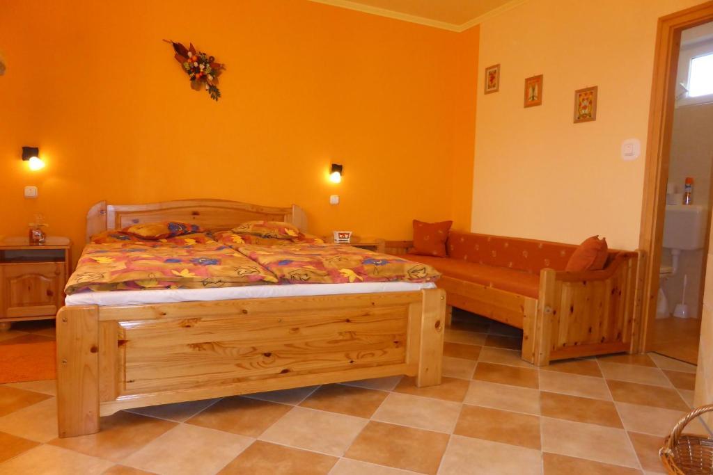 Napfény Apartman és Vendégház Egerszalók Habitación foto